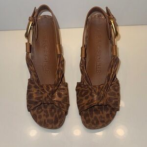 AEROSOLES Women's Tan Leopard Sandals